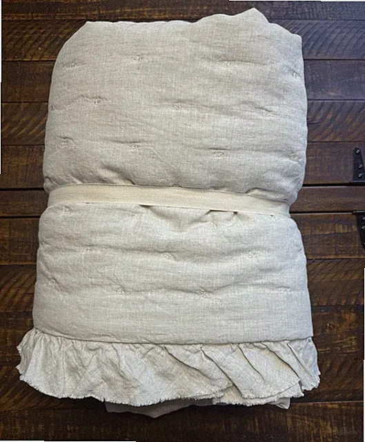 Pottery Barn Belgian Flax Linen Ruffle Tufted Quilt King/cal K Flax New! Read